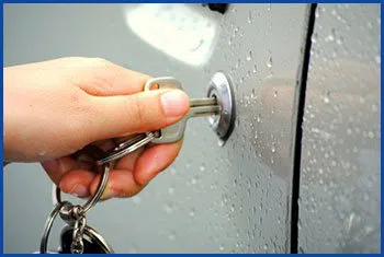 Newtown OH Locksmiths Store Newtown, OH 513-580-7671 - 18-car-unlock